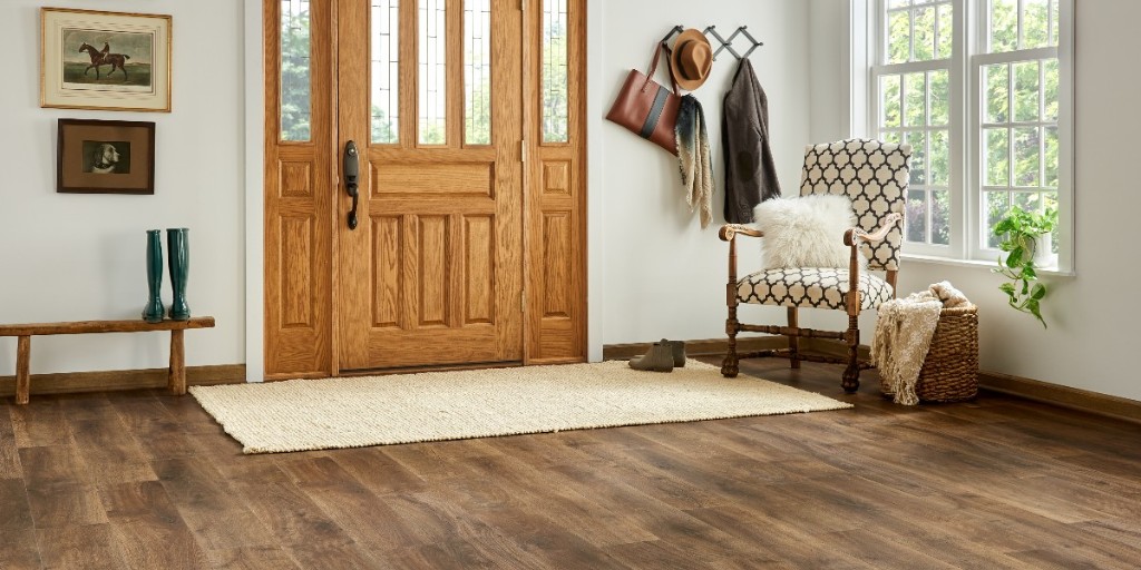 Bring on the rain, spills, and everything in between! 🌂 Our #flooring is waterproof and ready to handle all of life's elements.

💻: bit.ly/3PT80Sj

#Pergo #Defense+ #WetProtect #waterproof #frontentry #foyer #rainyseason