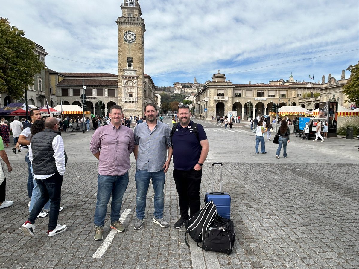 murfogram's tweet photo. Fantastic few days with the brothers in Milan for the @HostMilano exhibition. Really good one this year with a bit of rugby thrown in at Pogue Mahones in Porta Romana with some of our suppliers and other Irish dealers. Followed by quick stop in Bergamo today. #murco https://t.co/r9JNXDM6Tj