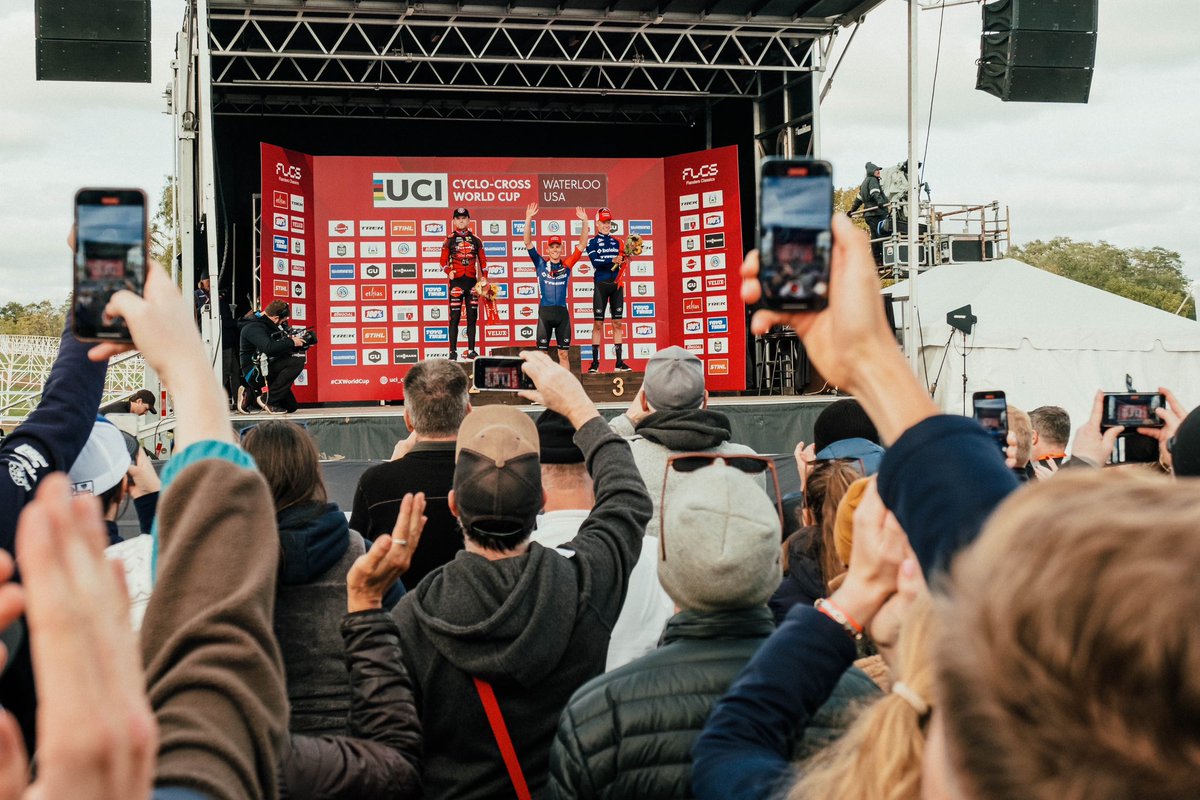 LidlTrek's tweet photo. Cheering @thibau_nys4 on as he powers to his first ever Elite World Cup win 👏🥳💪

#CXWorldCup https://t.co/oz8aaiCLKz