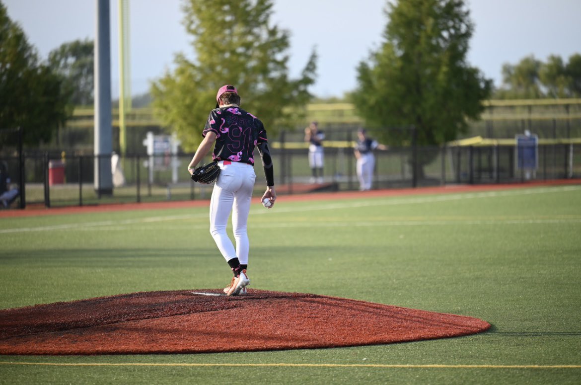 Finished my fall season today with the <a href="/IslandersLe/">LE.Islanders</a>. Played some solid competition in the 17-18u division. Here are my final pitching stats:

18 IP
1-0 W-L
7 H
1 ER
4 BB
25 K
0.39 ERA
0.611 WHIP
0.115 BAA

<a href="/SIHSBaseball1/">Saint Ignatius Baseball</a> @Premier_OH_Pec <a href="/premierath/">Premier Ohio Baseball</a> <a href="/BUncommitted/">Baseball_Uncommitted</a> @PBROhioScout