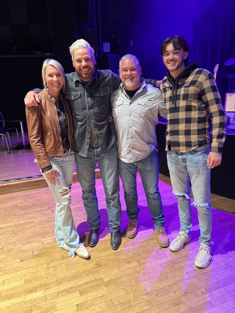 Happy birthday Nicole. Awesome matinee with ⁦<a href="/BahamasMusic/">Bahamas</a>⁩ at the ⁦<a href="/ParkWestChicago/">Park West</a>⁩   ⁦<a href="/menard_wade/">Wade Menard</a>⁩ says “this dude low key shreds!”  Always great music!  ⁦<a href="/LukeMenard20/">Luke Menard</a>⁩ ⁦<a href="/jakemenard3/">Jake Menard</a>⁩