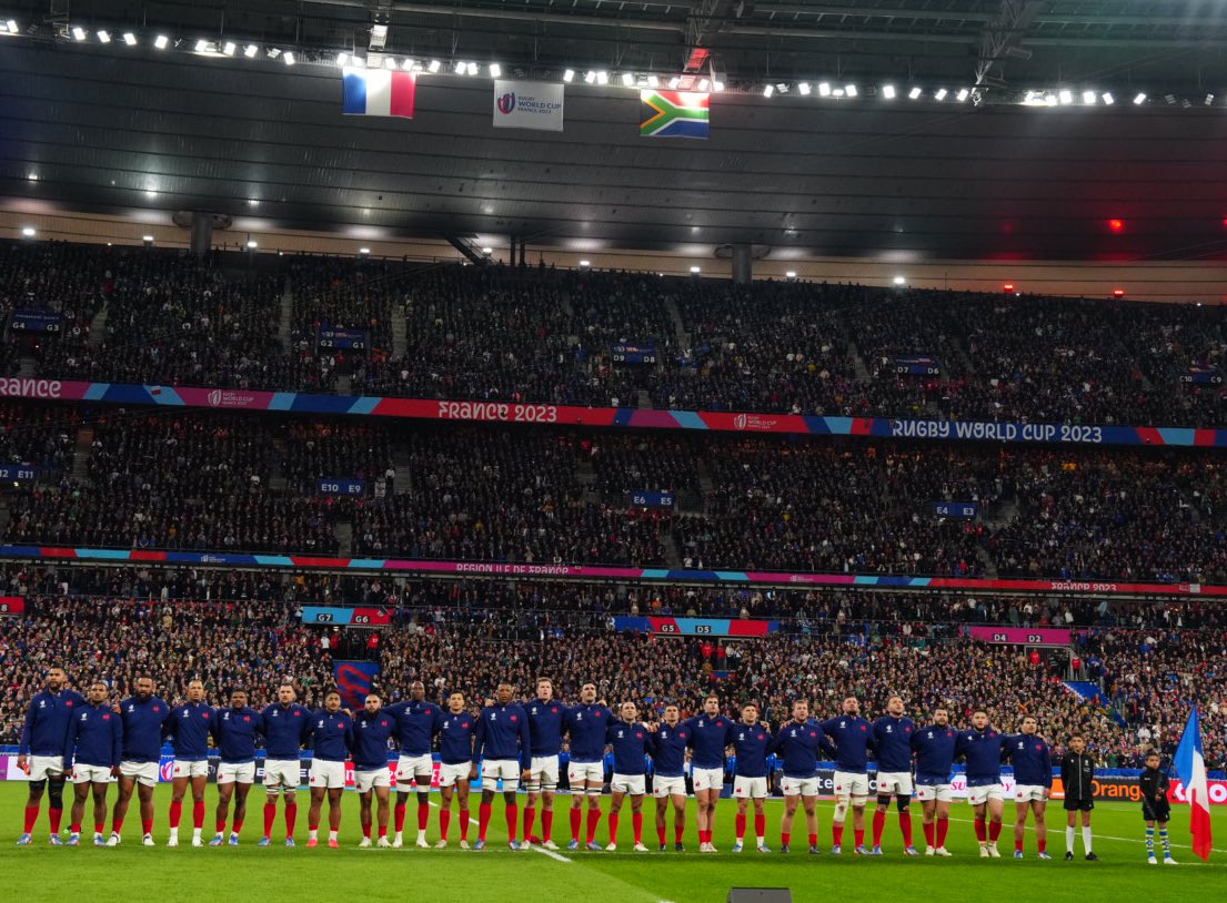 FranceRugby's tweet photo. 🙏🇫🇷 Merci à tous pour votre soutien sans faille durant ce mondial. Une page de notre histoire se tourne ce soir, mais 📖 le livre du #XVdeFrance lui continuera de s’écrire. 

Nous nous retrouverons vite pour d’autres aventures. Et nous le savons, vous serez encore des millions à nos côtés. 

À bientôt 💙

#RWC2023 #XVdeFrance #NeFaisonsXV