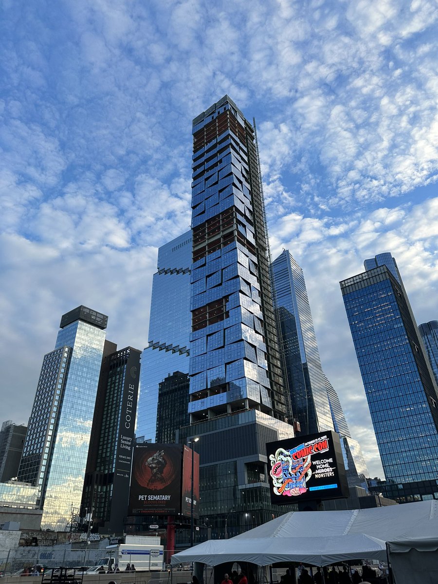 rootzlabs's tweet image. Getting ready for the #TechWeek2023 in NYC right after the #ComicCon 

🙌🏻 @rootzlabs in #NewYorkCity