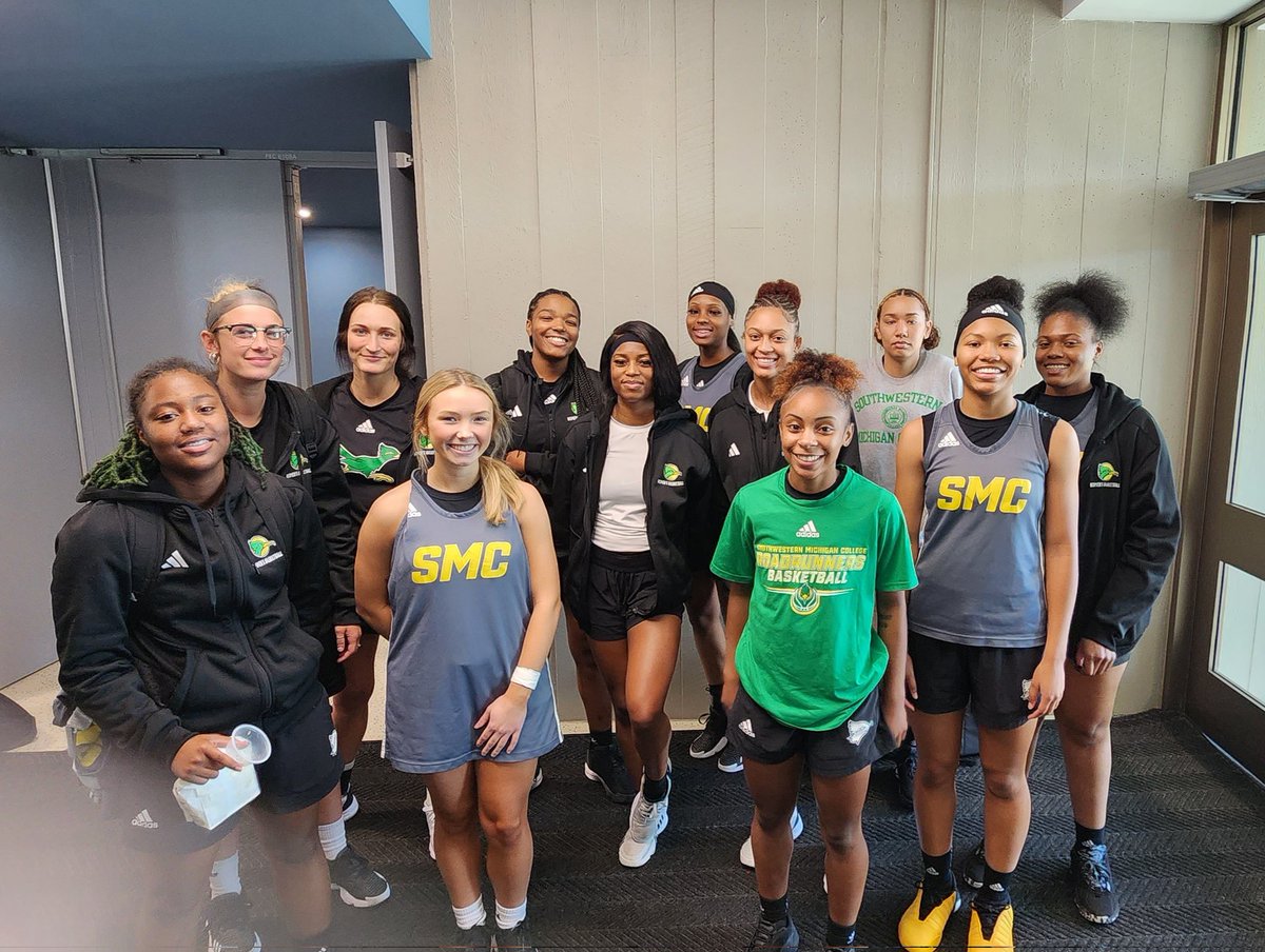 3-0 at Rock Valley Jamboree
#Roadrunners #Dominate
<a href="/_Coach_J_/">IamCoachJ</a> <a href="/laubach_Maceyyy/">Macey Laubach</a> <a href="/Khashya11/">Khashya Mccoy</a> <a href="/kampatt1/">Kam</a> <a href="/ArianaLemons23/">Ariana Lemons</a> <a href="/katiebaumgart42/">Katie Baumgartner</a> <a href="/nalani25298041/">Naeeee 💕🗣</a> <a href="/Hoop_cami/">Cameron Thomas</a> <a href="/AmaraPalmer_4/">Amara Palmer</a> <a href="/Junahya1/">Sauc3.ju</a> <a href="/torieldridge24/">Tori Eldridge</a> <a href="/CharleeBalcom/">Charlee Balcom</a>