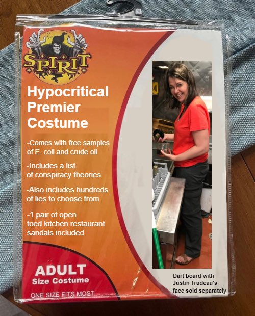 ABDanielSmith's tweet image. So excited to see my Halloween costume being sold in Spirit Costumes across the county! 

#HappyHalloween #UCPisTBA