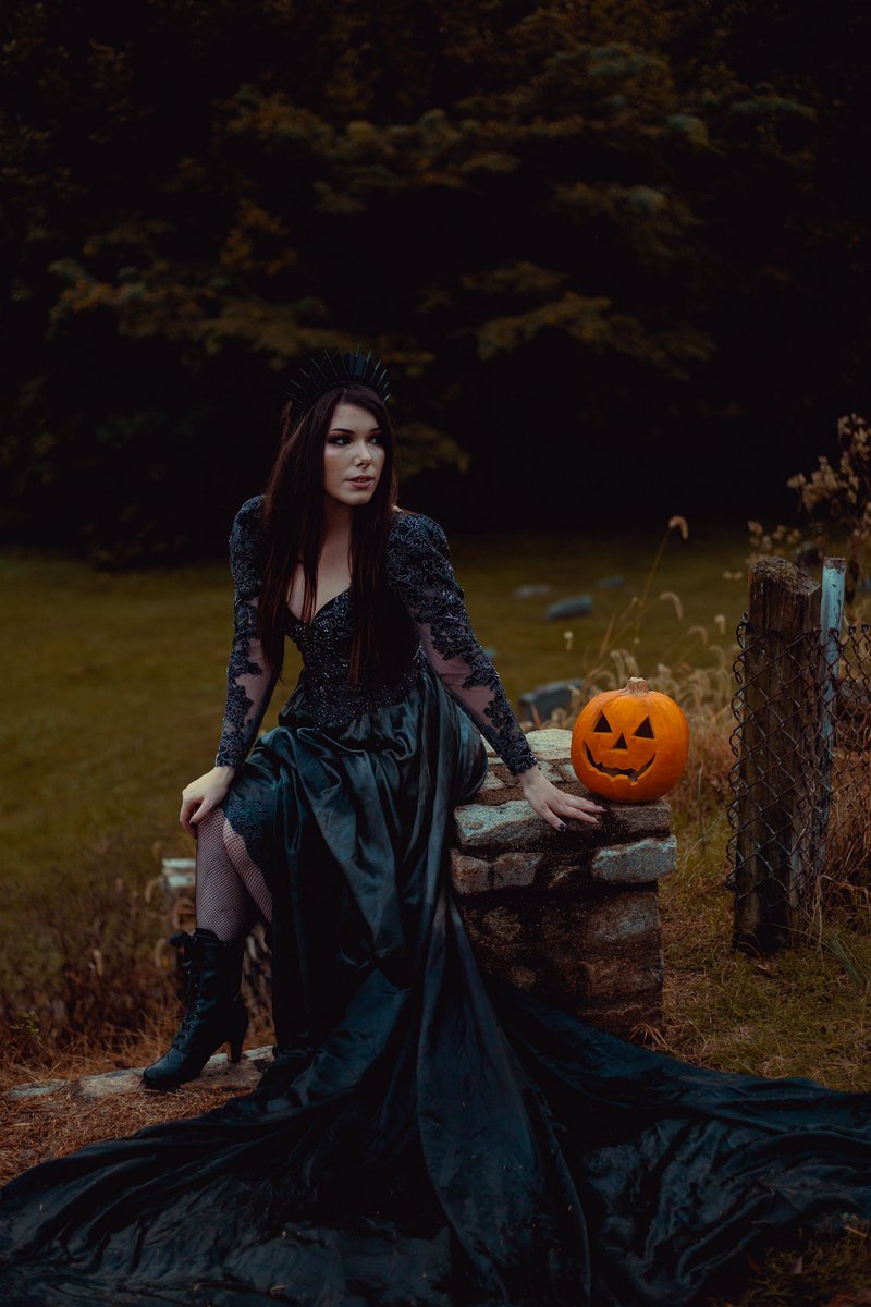 I dyed this wedding dress myself and feel like it deserved actual pictures. 👻🖤