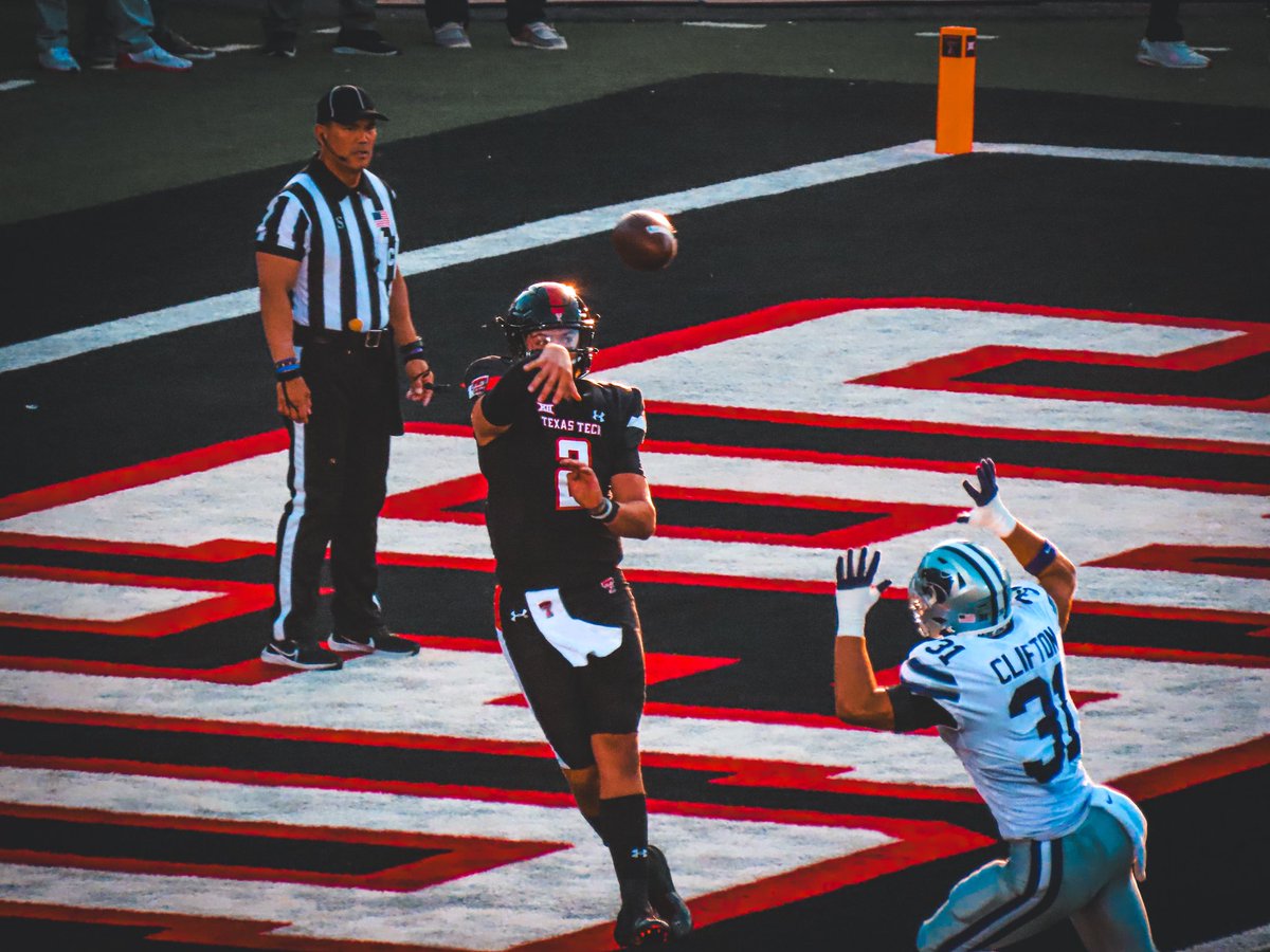 pattyice1115's tweet image. Frames from the Jones! #WreckEm #CFB