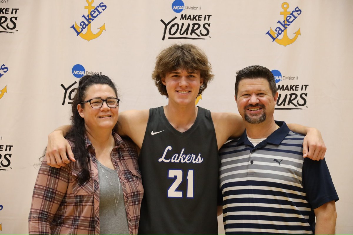 Christian Dunn (@cdunn2024) on Twitter photo Had a great official visit at LSSU! Thank you to <a href="/CoachHettinga/">Coach Hettinga</a> and <a href="/josh_hentschel/">Joshua Hentschel</a> for making me feel at home! Had a great official visit at LSSU! Thank you to <a href="/CoachHettinga/">Coach Hettinga</a> and <a href="/josh_hentschel/">Joshua Hentschel</a> for making me feel at home!