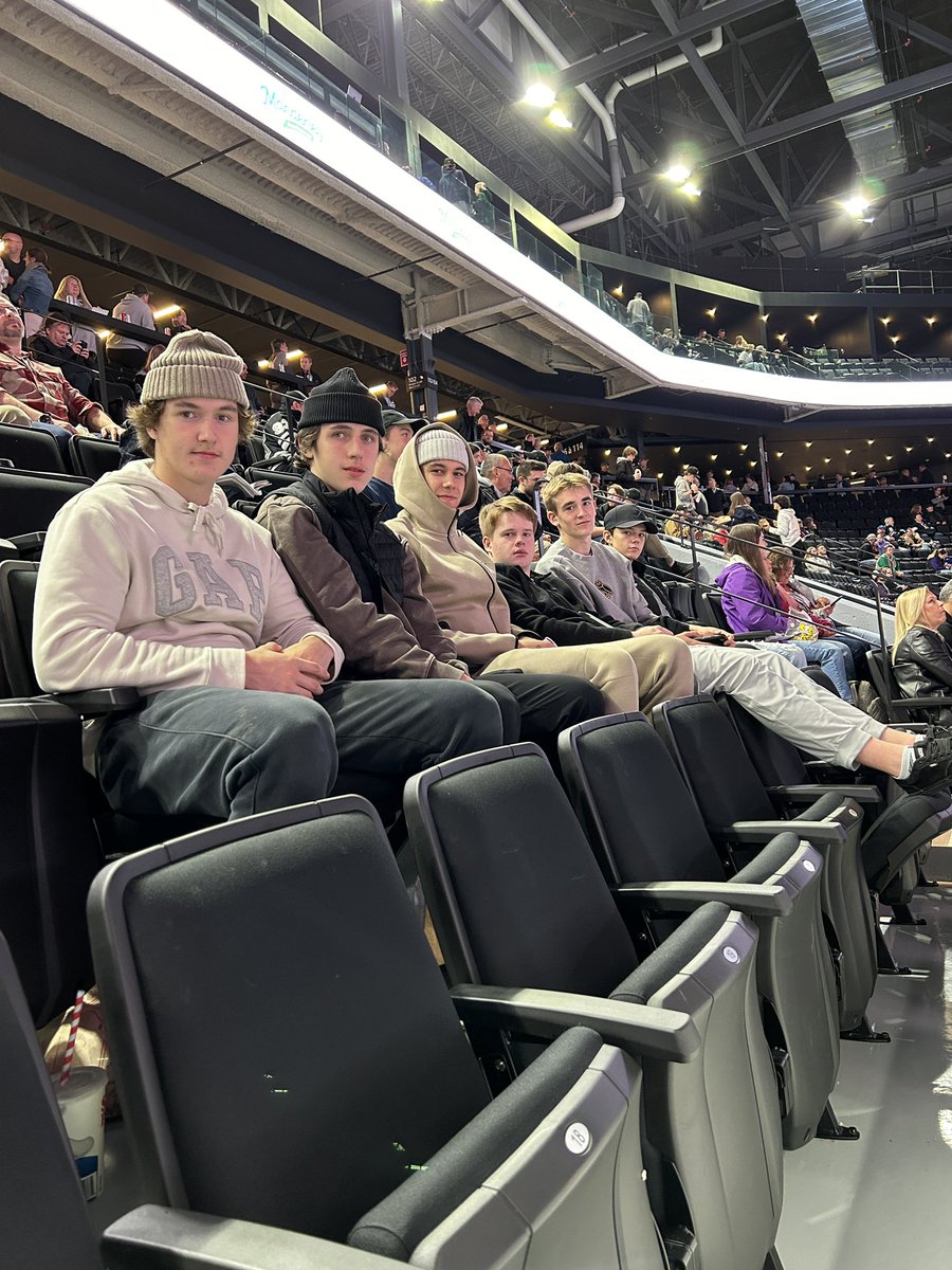 TriPenOsprey's tweet photo. Last night in Ottawa

Excellent showcase !! OttawaSenatorsAAA

Finishing the trip with a Sens game !!!  

#OspreyProud https://t.co/XLFdCRDxdy