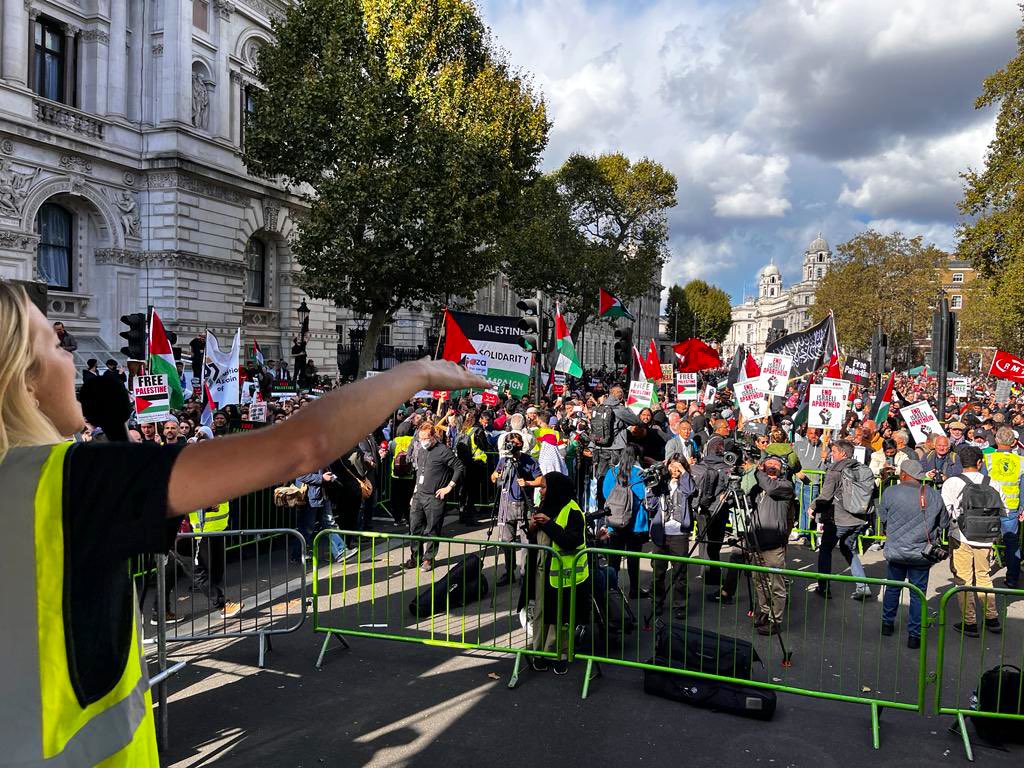 I’m proud to have co-chaired yesterday’s massive Palestine march, and of the role @stwuk played in co-organising, w/ @pscupdates & especially our Vice Chair @ChrisNineham who led a huge team of stewards. Early start again organising for Saturday. Let’s make it bigger.