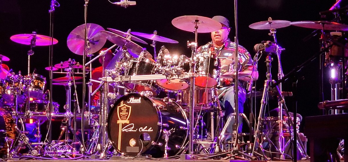 WombleNinja's tweet photo. @zildjianGBI what a brilliant at the @TheClaphamGrand with @drummerwhitey @ashsoan #gavinharrison @KarlBrazilDrums #dennischambers #benthatcher @almurray Happy 400th Zildjian https://t.co/eDL50VglaL