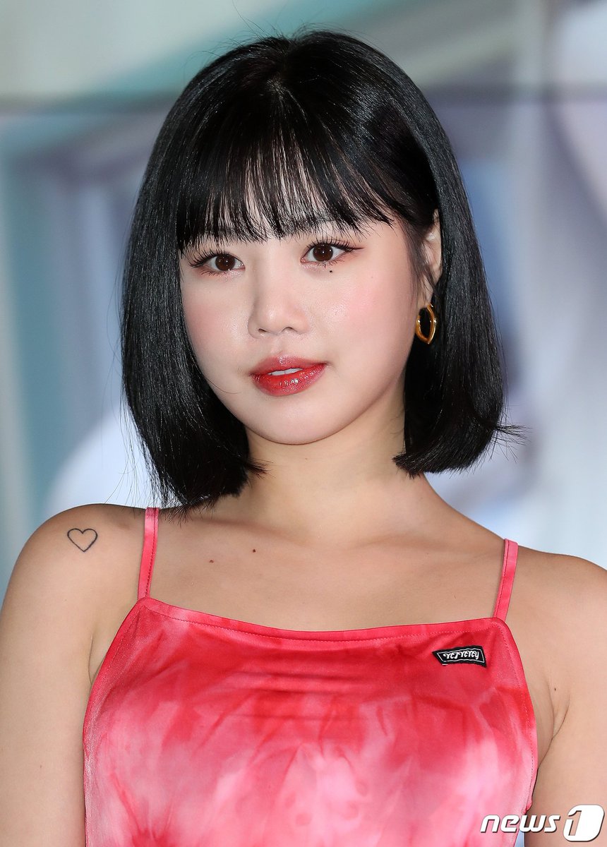 #SOOJIN is now signed to BRD and will make her solo debut this month in October

🔗: n.news.naver.com/entertain/rank…