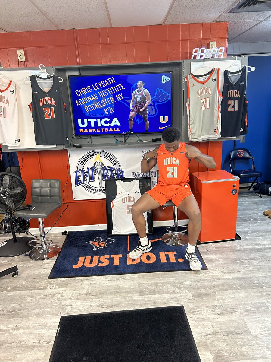 *OFFER ALERT* After a great visit with Coach Coffey, I am blessed to say I have received an offer to play basketball next year at Utica university 

<a href="/CoachSeanCoffey/">Sean Coffey</a> <a href="/UticaBBall/">Utica Basketball</a> <a href="/AQ_Basketball/">Aquinas Institute Boys Basketball</a> <a href="/CGEElite/">Corey Graham Elite Extreme</a>