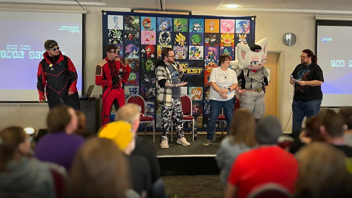 soniccagedome's tweet photo. Loved doing our silly little thing on stage at #SonicFanFest this year! Thanks to @kazzie and @striblob for guiding our participants towards victory! https://t.co/vrh9nrHcvz