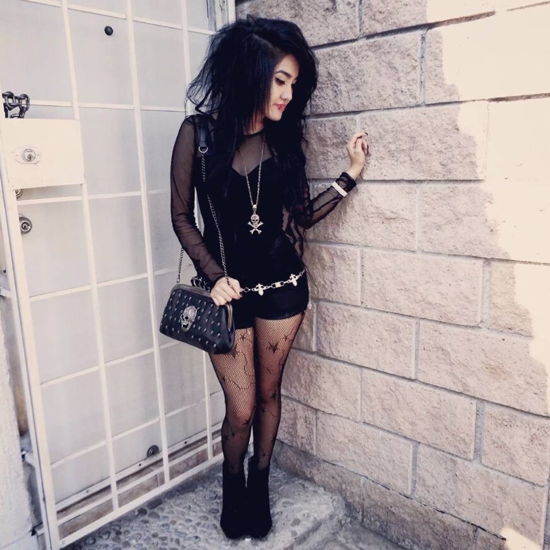 Mediamz EXCLUSIVE Influencers:natiilovatoquiinn
70k followers，beauty and fashion，http://en.mediamz.comprovide opportunities and platforms for people who share their interests.#mediamz#mediamz_com#INS#tiktok#facebook#liveshow#socialmedia#socialmediamarketing