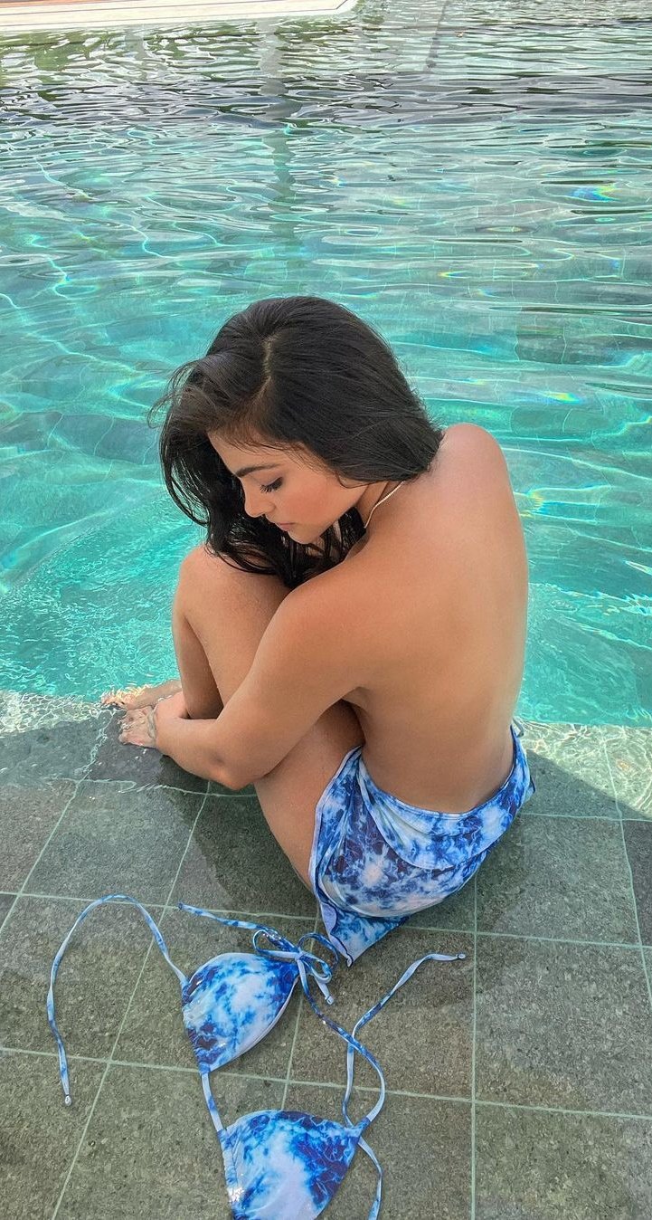 F8hZPWmaoAAJBuQ?format=jpg&name=large