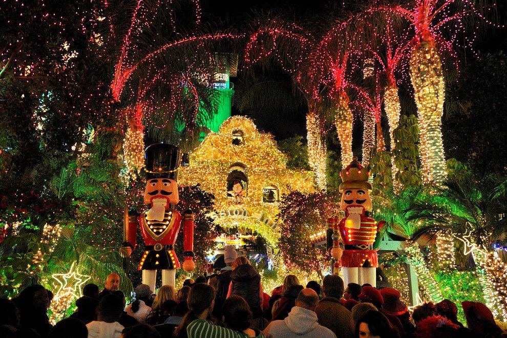 ucfoodietv's tweet image. Go West: Feel Presidential at the Mission Inn buff.ly/3L4o5Tz #MissionInn #RiversideCA #travel #food #wine #mixology #golf #UndercoverJetsetter #JohnDaly #SusanAnzalone #TravelLikeALocal #shotOniPhone #offbeatenpath #wingdingTV #CanyonStarTV #Vacation #stayathome #Recipes