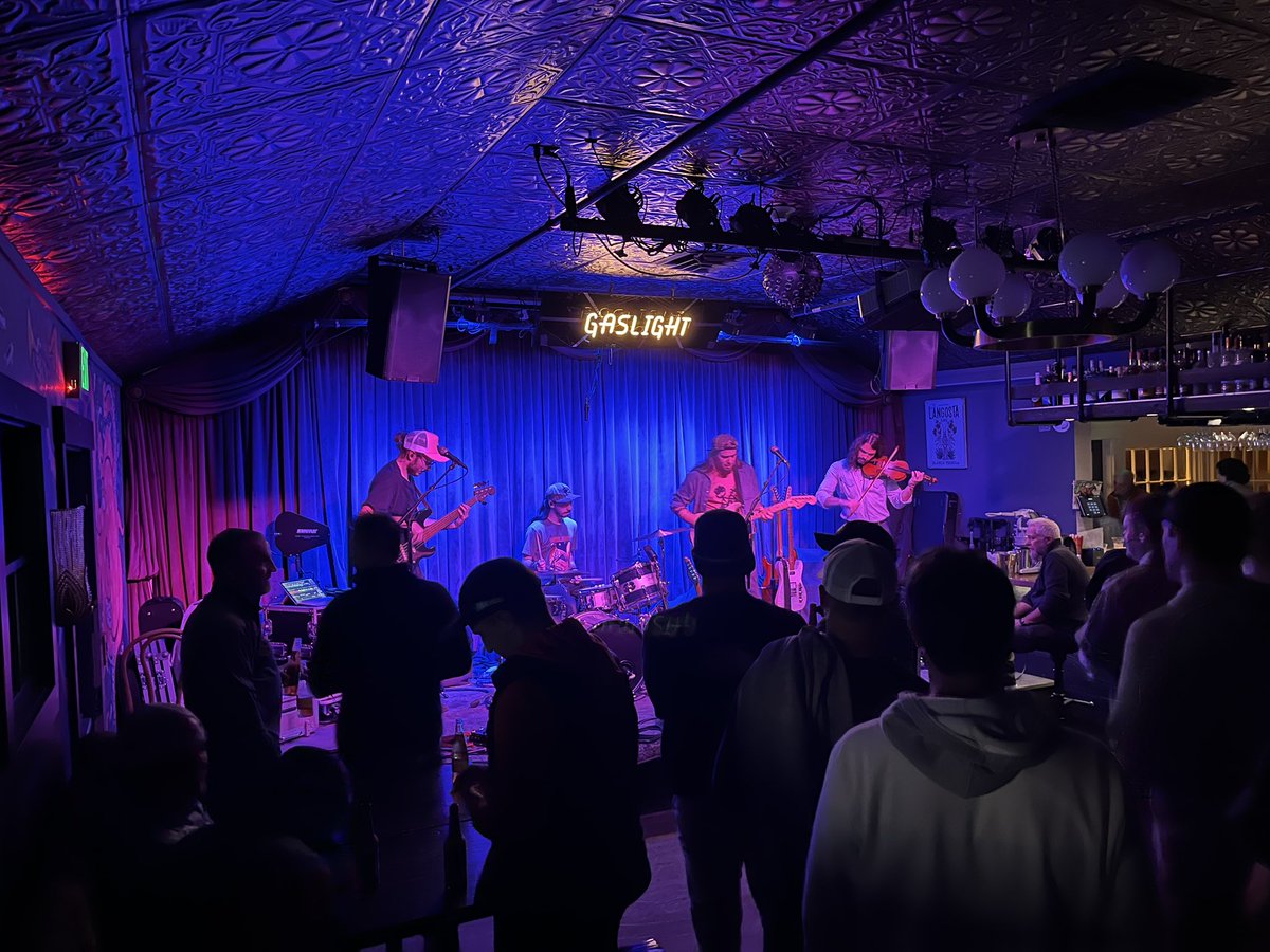 The Krishna Guthrie Band at the Gaslight. Bobby Maguire on fiddle. <a href="/AirMailWeekly/">Air Mail</a> #TheFlynnGuarneri