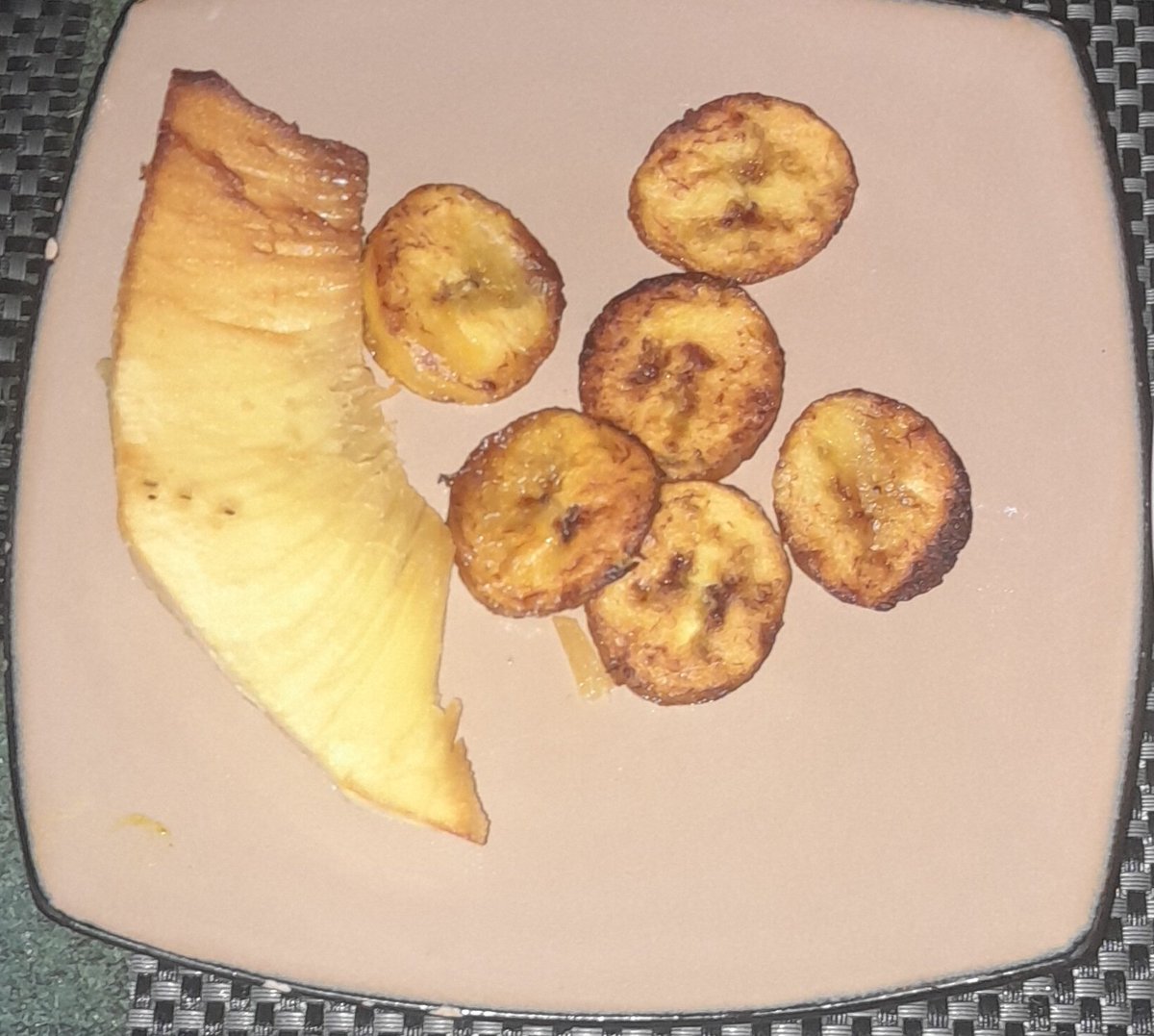 HeavyReynMusic's tweet image. I  really #cook #CurryShrimp #Stringbeans #bellpeppers #garlic #potatoes #corn #breadfruit #plantain #Jamaican #cuisine