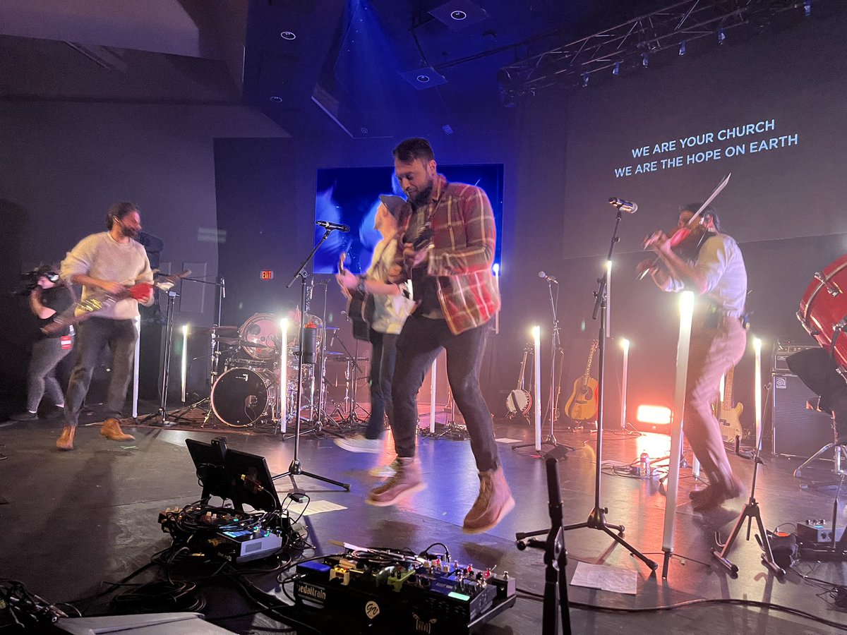 WillGraham_4's tweet photo. Thank you to @rendcollective for blessing us this weekend at the Thompson-Okanagan #LookUpTour! Join us right now for the final program, live from Kelowna! https://t.co/QMc7uo6n0o