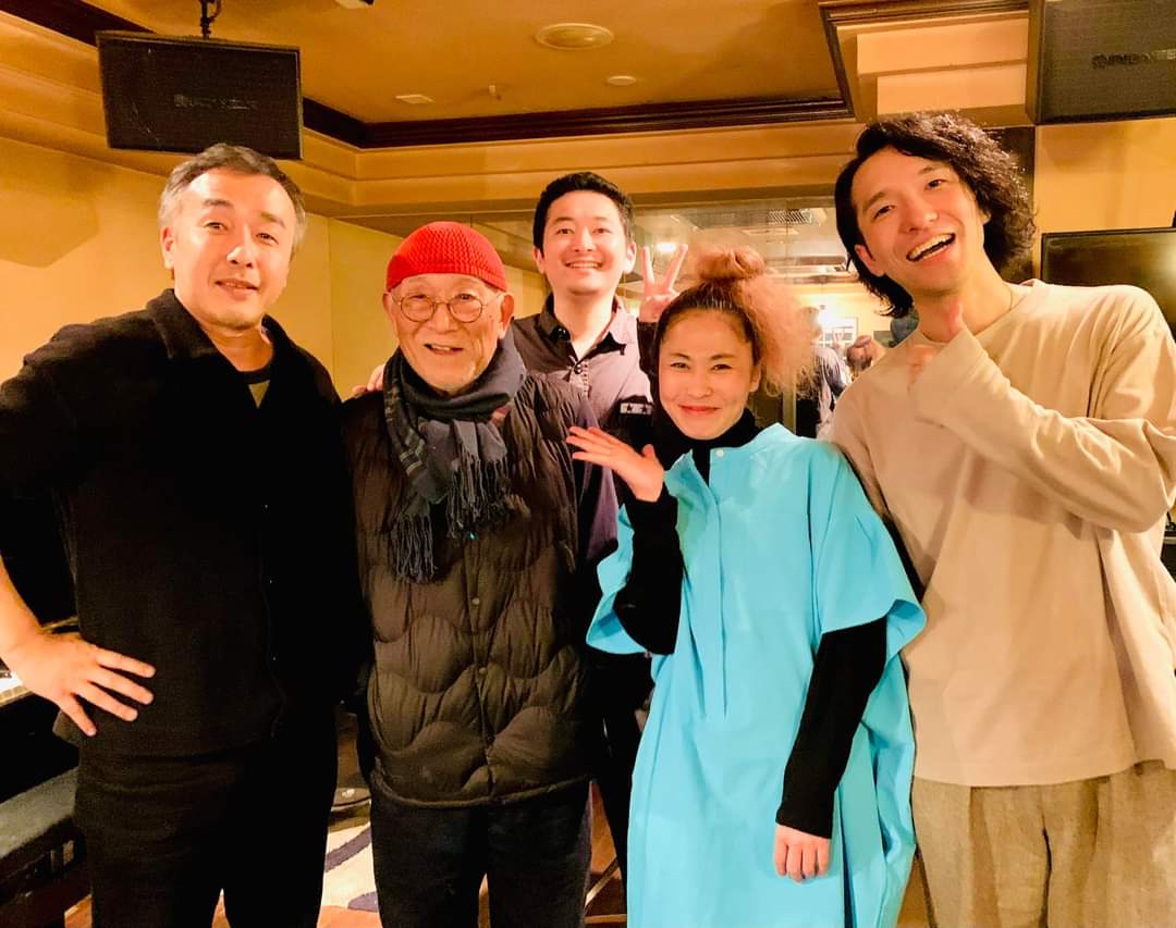 midori_okamoto4's tweet photo. 10/13・14荒武裕一朗2days
素晴らしく暖かい時間となりました
ありがとうございました

⁡Jazz cafe&amp;bar TOUSA
大崎市古川駅前大通1丁目3-14 2F
https://t.co/SwhbxqSijF

⁡⁡ #jazz  #jazzbar  #jazzcafe  
⁡ #cafe  #bar  #古川cafe  #古川bar
⁡ #古川  #jazzcafeandbartousa  #TOUSA⁡⁡⁡
⁡
⁡ https://t.co/vrIZRkyh9R