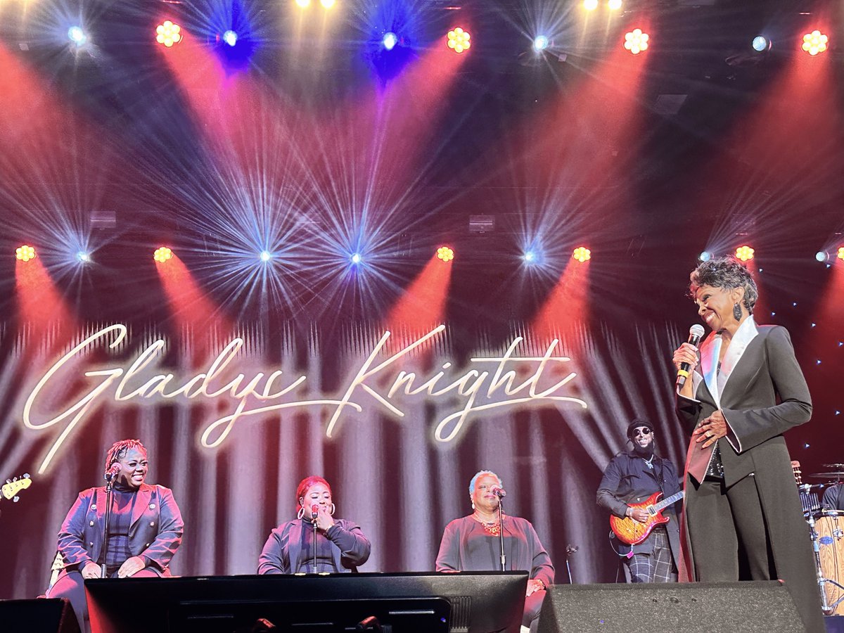HRCasinoIndiana's tweet photo. I Heard It Through the Grapevine that "The Empress of Soul," @MsGladysKnight gave an unforgettable performance at Hard Rock Live Northern Indiana tonight!
#HRCNILive #HRLNI #Gladysknight https://t.co/Fe2uTqXmnk