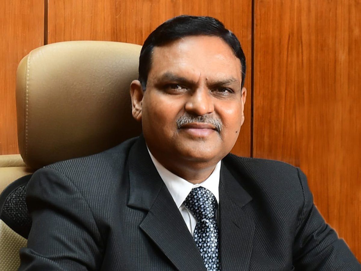 NDDB_Coop's tweet photo. NDDB family extends its heartiest congratulations to Dr @ShahMeenesh , Chairman & Managing Director, NDDB for getting elected to the Board of @FIL_IDF as a delegate of the General Assembly and getting opportunity and responsibility to represent the voice of millions of dairy farmers from the small holder based dairying system to the global forum. 

Dr Shah while thanking the Delegates of IDF, mentioned that representation from India to the Board will definitely be a win-win for the global dairy sector as the growth of the International dairy sector would continue to be fuelled by India and with implementation of the advanced scientific measures and technologies, Indian dairy system will become more efficient, effective and sustainable. He assured IDF Board that the collective journey will bring out the best for the global dairy sector.