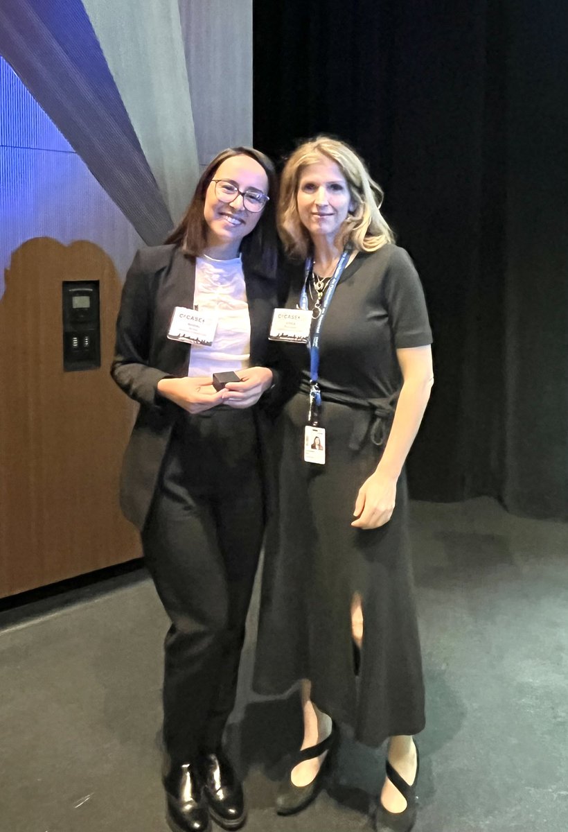 NawalAmhis's tweet photo. 🏆 Honored to receive the Golden Scalpel award at #CCASE2023 for my presentation on the remodeling of pancreatic tumour micro environment with oncolytic virotherapy 🧬🩺#PancreaticCancerResearch #GoldenScalpelAward @CUSEC_Surgery https://t.co/bU5LTMHVb6