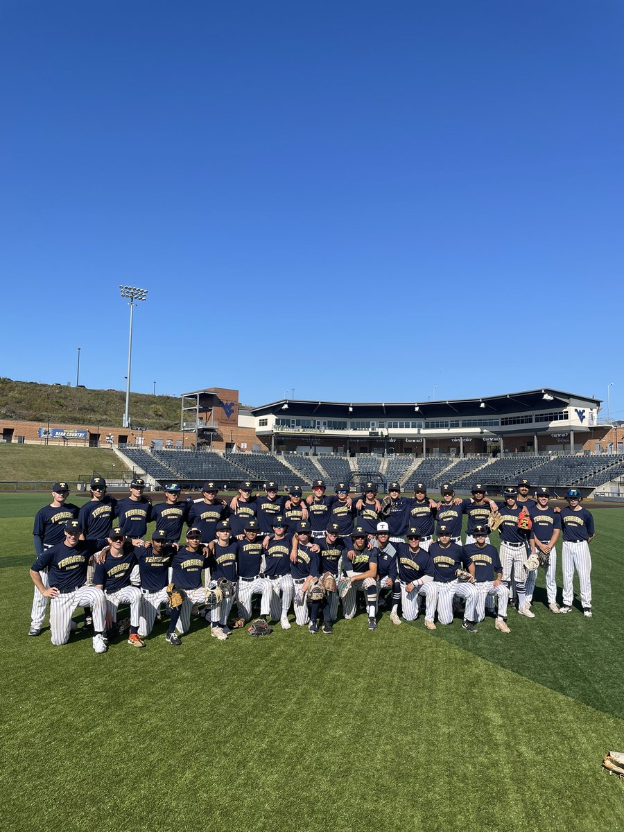 10 Days with these guys….
NY-WV-MD-OH 🇺🇸 
We had a great Fall Collegiate Trip ⚾️ 
Looking forward to off-season 💪 and new season!!! @TerrierTeams @Terriers16U @TheChrisWillins