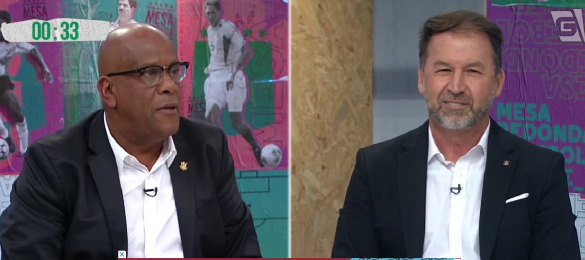 ElyhSCCP's tweet image. Augusto Melo querendo falar do Corinthians e André Negão atacando-o várias vezes...
Participação bizarra da situação.
#FORART #ANDRENEGAONUNCA #MesaRedonda