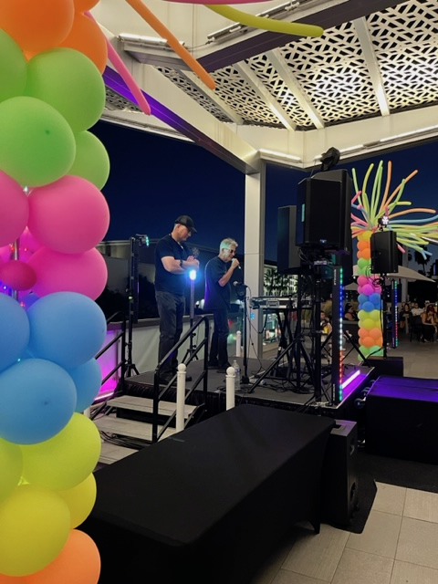 SwedishEgil's tweet photo. Big thanks to everyone who came out to the #BurbankTownCenter…that was a goooood time!🦅
🙏@GEC_events @MyValleyPass @Poorman1 #DjRobin #RobertRoll #BobTaylor #KlondikeKarl https://t.co/LSX2sOoG91