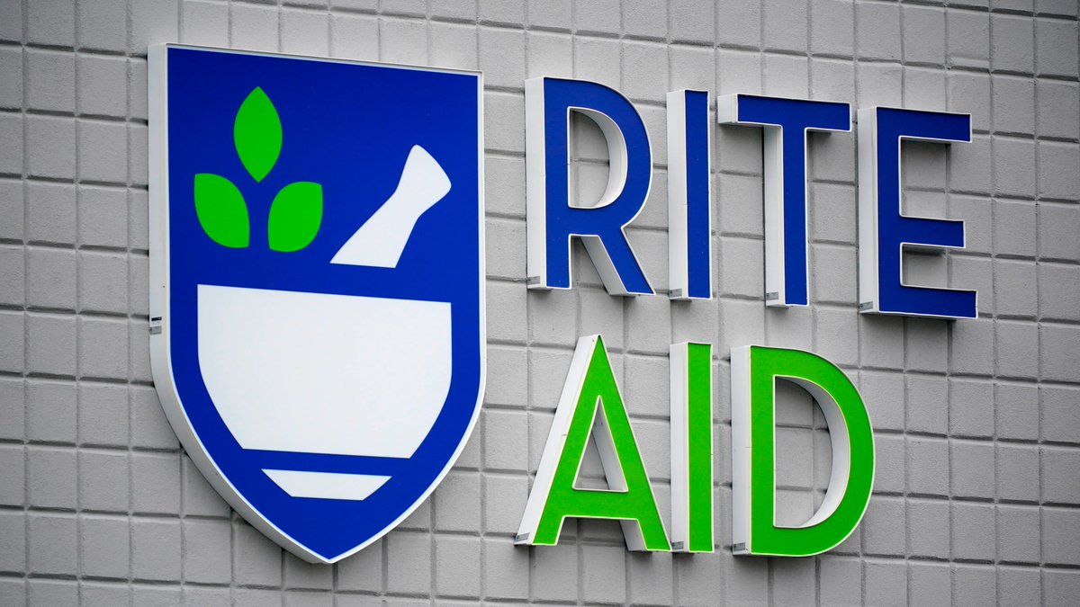 KobeissiLetter's tweet photo. BREAKING: Rite Aid, $RAD, has officially filed for bankruptcy just days after its 61st anniversary.

As part of the bankruptcy restructuring, Rite Aid will close many of its 2,100 stores.

The company has had more than $2 billion in losses over the last 5 years and 50% of their stores have closed from their peak.

Their stock is down 80% this year and 99% from its all time high.

Yet another sign of a rapidly changing economy.