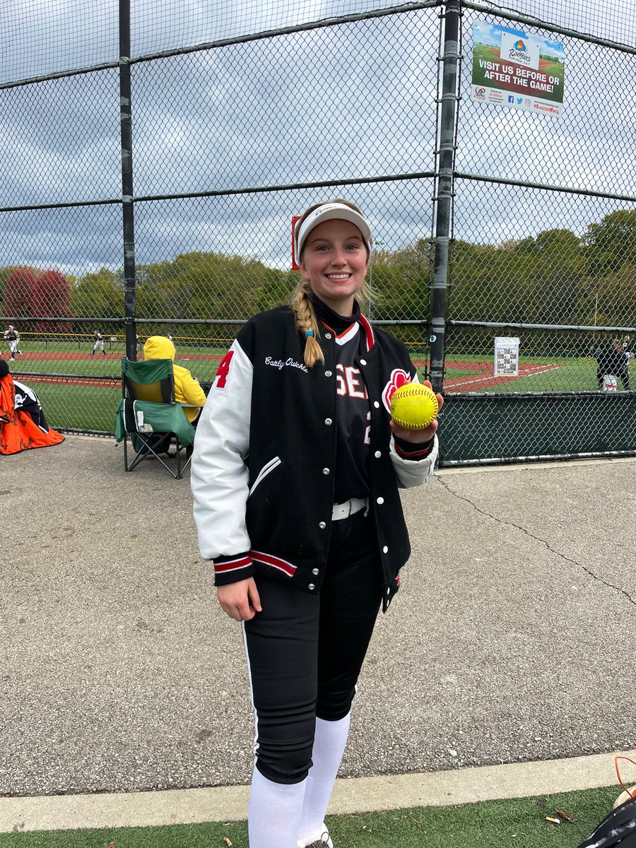 CaitlynQuickle's tweet photo. Hit my first homer since ACL recovery today! I’m so happy to be back!@Lasers_Orange @laneyj40 @MeagganP https://t.co/wUR89FP07L