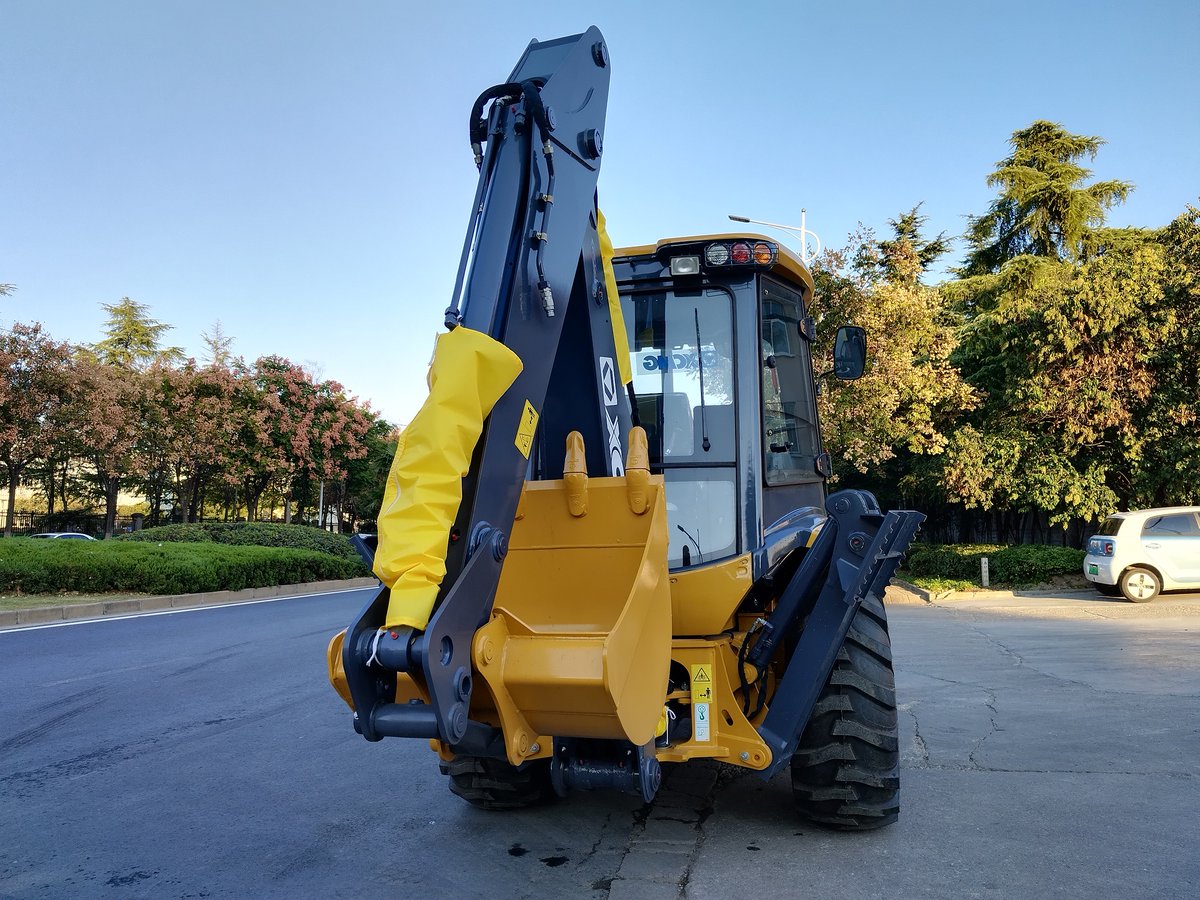 JessieTLL's tweet image. XCMG XC870K BACKHOE LOADER TO PERU~~~~~😌🤗