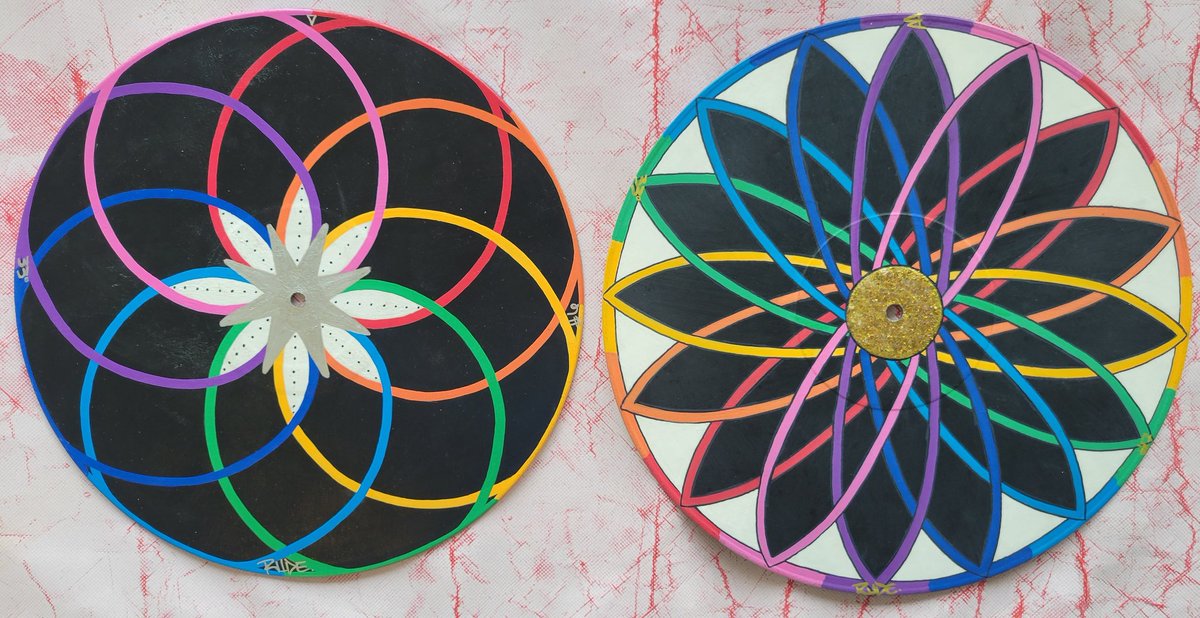 getruderecords's tweet photo. SIDE A: GENESIS
SIDE B: FUSION
$444
#paintingoftheday
#vinyl
#ART
#forsale 
#SACREDGEOMETRY
#visualart https://t.co/wjDLc72Xma