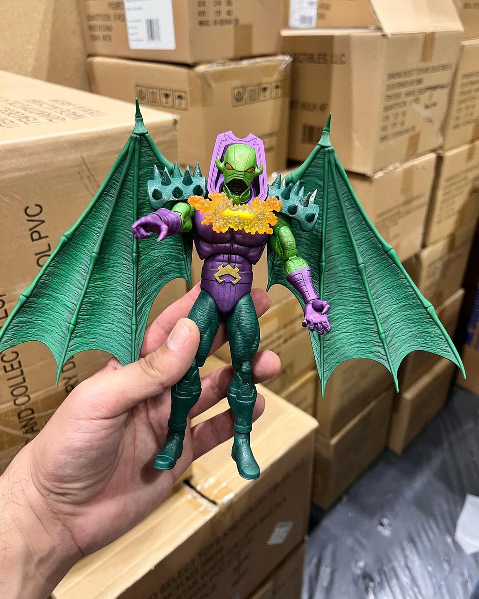 MarvelLegendsHQ's tweet image. In hand look at Marvel Select Annihilus!

📸: @ShartimusPrime 

#Marvel #MarvelComics #MarvelSelect #Annihilus