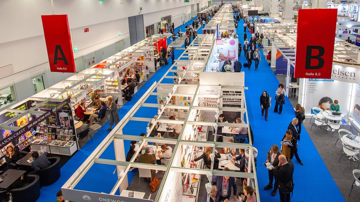 La 75e édition de la Foire de #Francfort se déroulera du 18 au 22 octobre ! Grand rendez-vous des professionnels du #livre, la foire est un lieu unique d’échanges entre les #éditeurs du monde entier. Cette année, elle mettra à l’honneur la Slovénie ! @Book_Fair @VincentMontagne