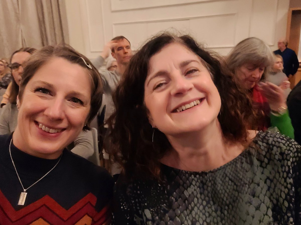 We thoroughly enjoyed our evening with #PhilippaPerry laughing, reflecting, and connecting. Some great tips on challenging our inner narratives and choices. Thank you <a href="/Philippa_Perry/">Philippa_Perry</a> can't wait to read your new book 💞