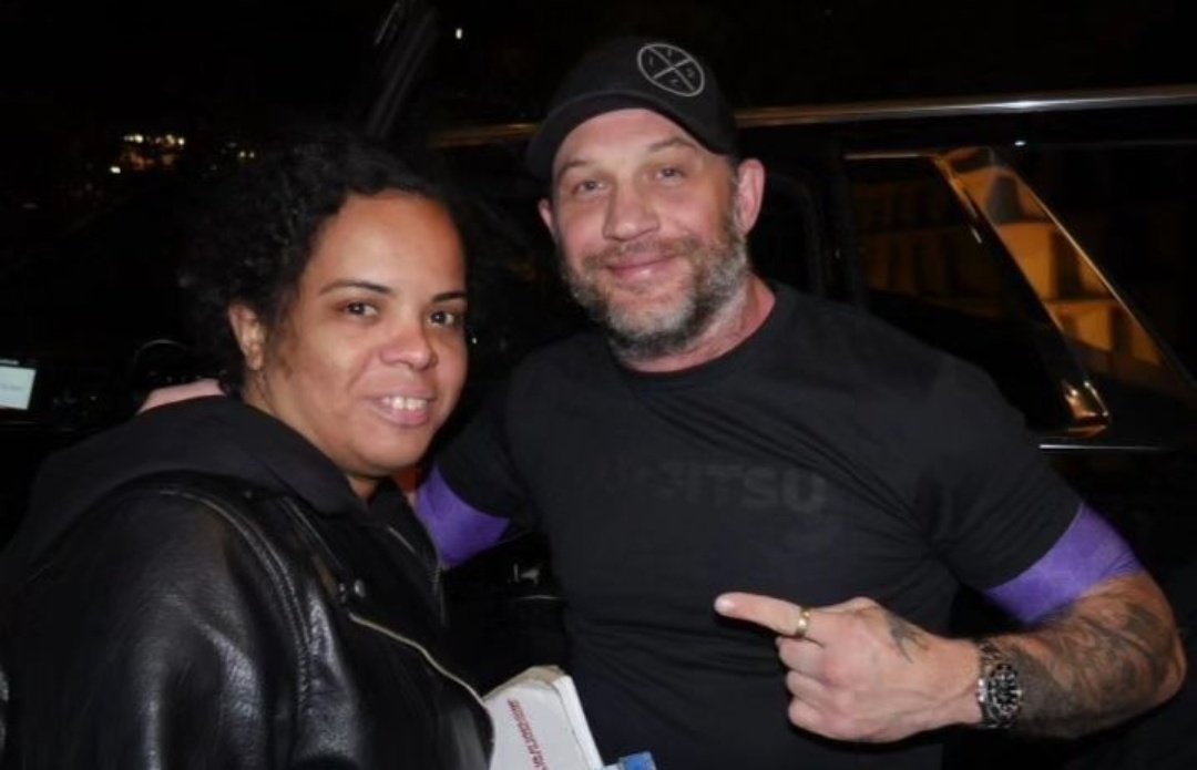 Tom_Hardy_Itali's tweet photo. Ig @vanessatherealmvp
Fan pic di ieri 15/10/2023 #DaddyAlert @TomHardy #TomHardy Thank you #TeamCheckOut https://t.co/aLs9jb8WgD