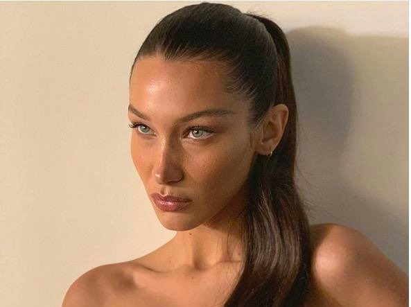 ConflictTR's tweet image. 🔴 Ünlü Model Bella Hadid:

▪️Kariyerim dursa bile Filistin'i desteklemekten asla vazgeçmeyeceğim. 

▪️Modellik işlerini kaybetmekten korkmuyorum ve Filistin hakkında sesimi yükseltmeye devam edeceğim. 

▪️İsrail Başbakanı Netenyahu yeni Hitler!

▪️2 buçuk milyon Filistinli'ye…
