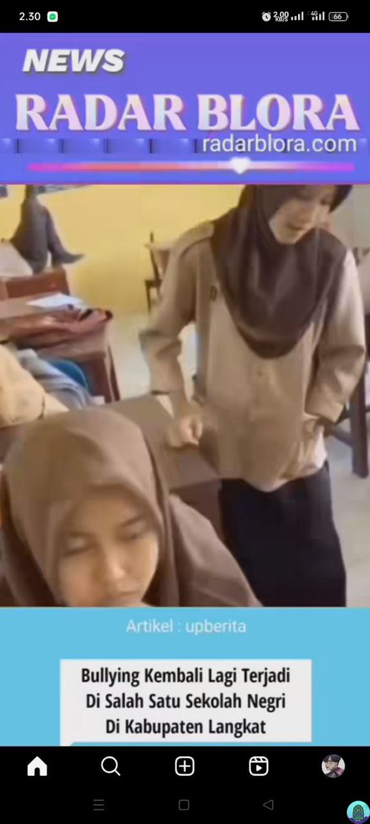 CW // BULLYING , PELECEHAN , BULLY

💚 masih aja yaa gaada takut"nya anak skolah skrg. bt itu yg ngebully melakukan pel*cehan kepada yg dibully gk sih? dia kyk bolak balik nyentuh dada anak yg dibully (?) atau kalian liatnya dia lagi klitikin?