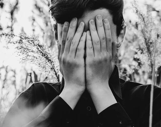 SNALC_National's tweet image. Notre École et ses personnels sont des cibles régulières de menaces de mort et d’appels au meurtre : ils doivent être plus que jamais concrètement protégés et réellement défendus snalc.fr/lhorreur/ #arras