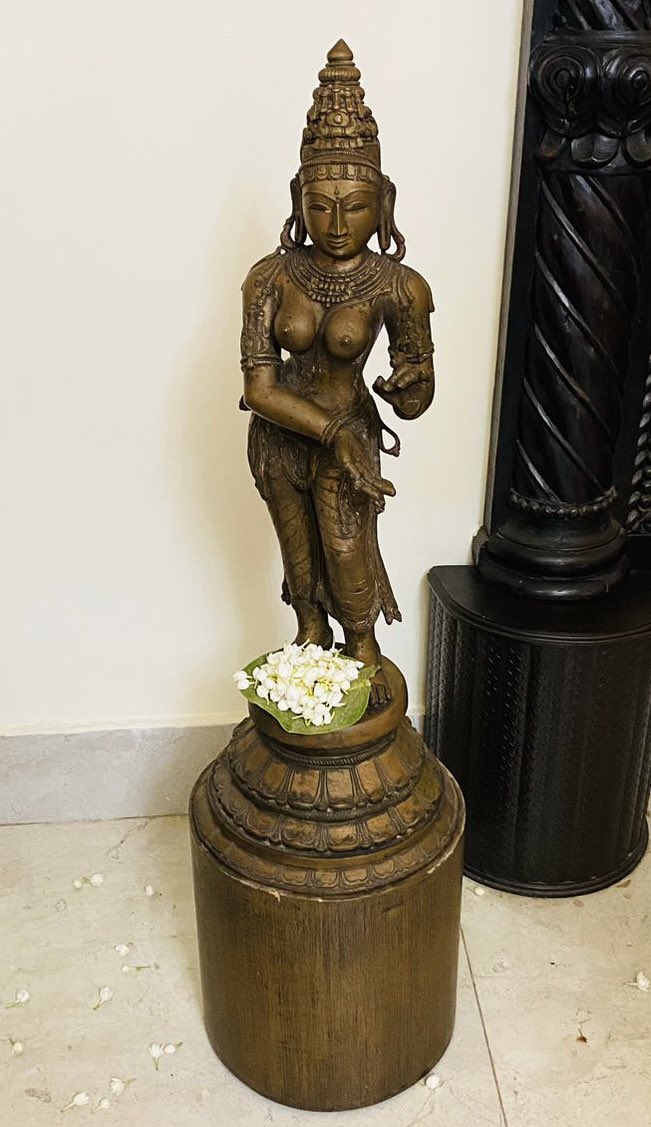 lakshmiunwomen's tweet photo. नवरात्रि की पहली रात, प्रथमा की प्राथमिकता
My mother taught that in every woman & girl there's a #DeviWithin waiting to manifest.नवरात्रि is about realising that divinity.On प्रथमा she can embrace grace over fury &be the force she desires. These 9 nights celebrate #Divinityinall https://t.co/bKdwIw6n2r