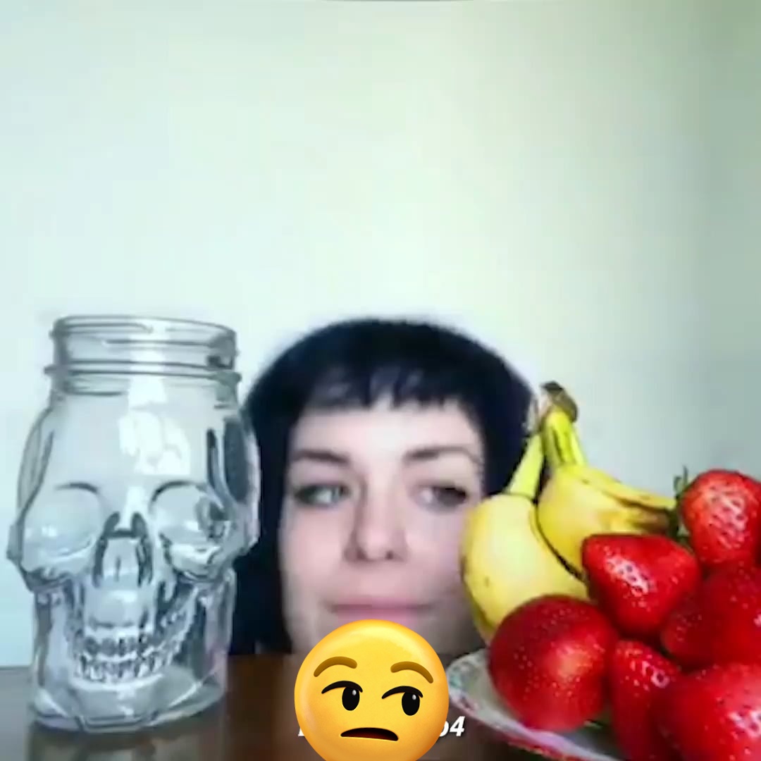 playstation0066's tweet photo. Sale hacerle un remix a este vídeo chamakos? 🤓☝️ https://t.co/Wn9VQ9s6zY