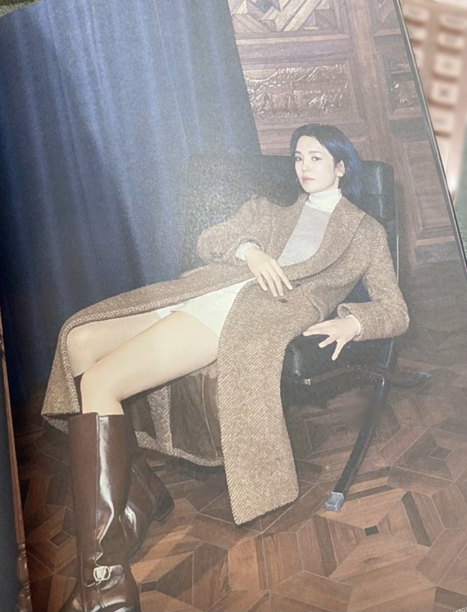 _farah87's tweet image. #SongHyeKyo's pic in the catalogue. #michaachannel

© dc shk