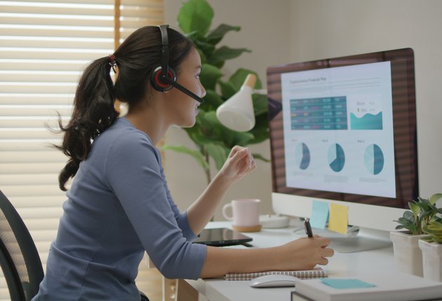 GoRemote makes your professional #meetings effortless and safe, no matter your location. Join us now at goremote.ch for a seamless experience! 👍🏼

#remotework #securecommunication #virtualmeetings #productive #businesscommunication #goremote #goremotech