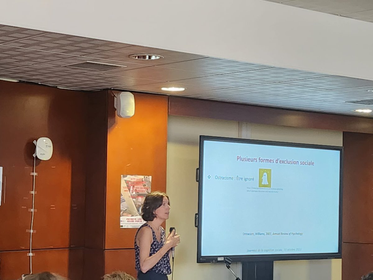 ADRIPS_comm's tweet photo. Journées de la cognition sociale à l’université Clermont Auvergne 🌋⛰ soutenues par l’ADRIPS ont eu lieu les 12-13/10: retour en photos 

✅50 participants
✅13 présentations 
🤩master class de @opatcorneille ouvert aux étudiants

Merci aux organisateurs de cet événement ! 🙌 https://t.co/CJX7qkpahy