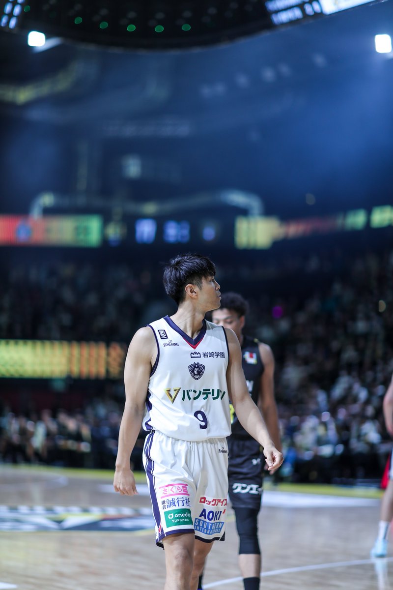 bloomm4__'s tweet photo. 231015 新生海賊 🏴☠️ #ビーコル
1 #JarrodUthoff #ジェロードユトフ
9 #杉浦佑成
12 #西野曜
40 #JoshScott #ジョシュスコット https://t.co/13n3eUXOR6