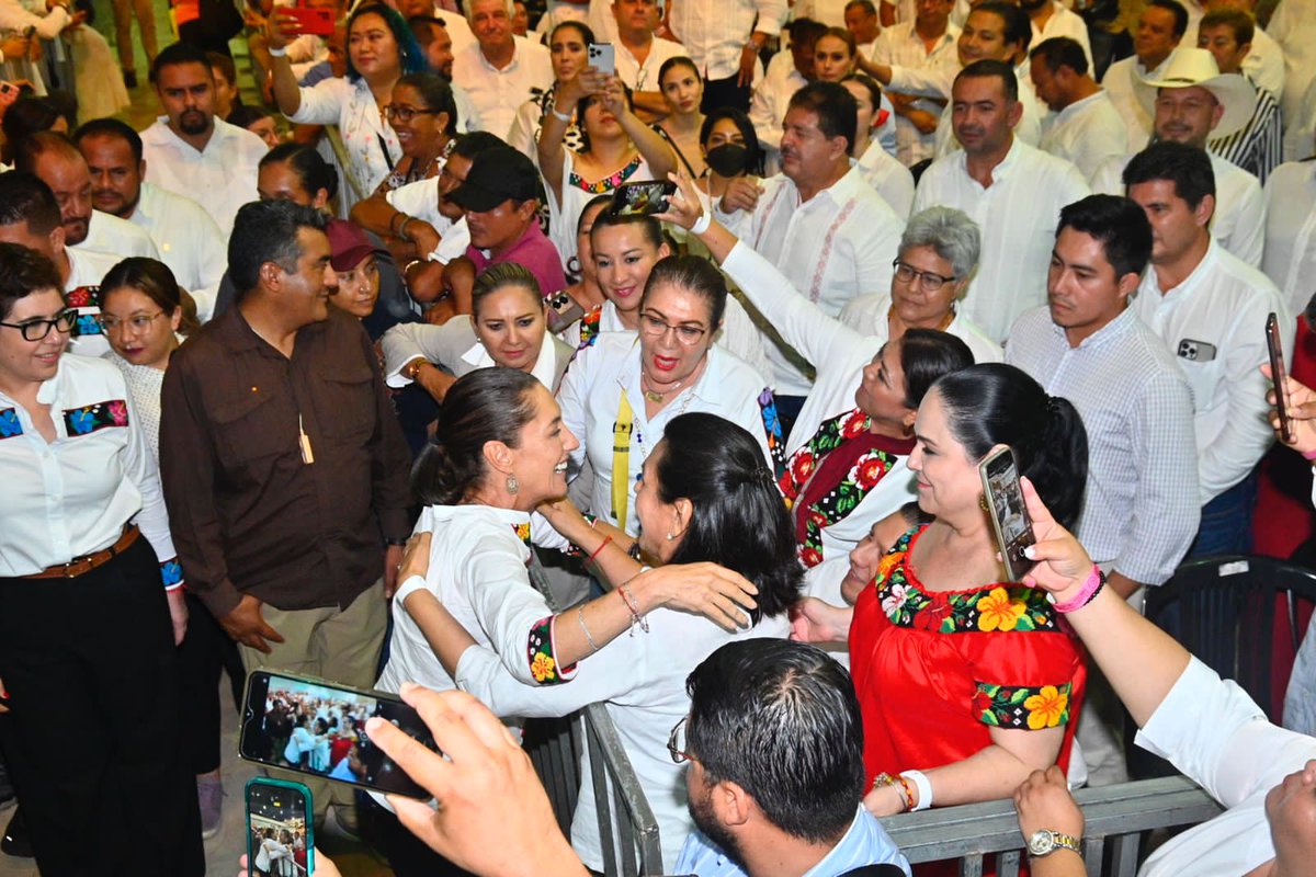YolandaOsunaH's tweet photo. En el encuentro con la estructura de nuestro partido. Una firme convocatoria a la unidad para fortalecer la defensa de la transformación. https://t.co/SH9GIrQuWY