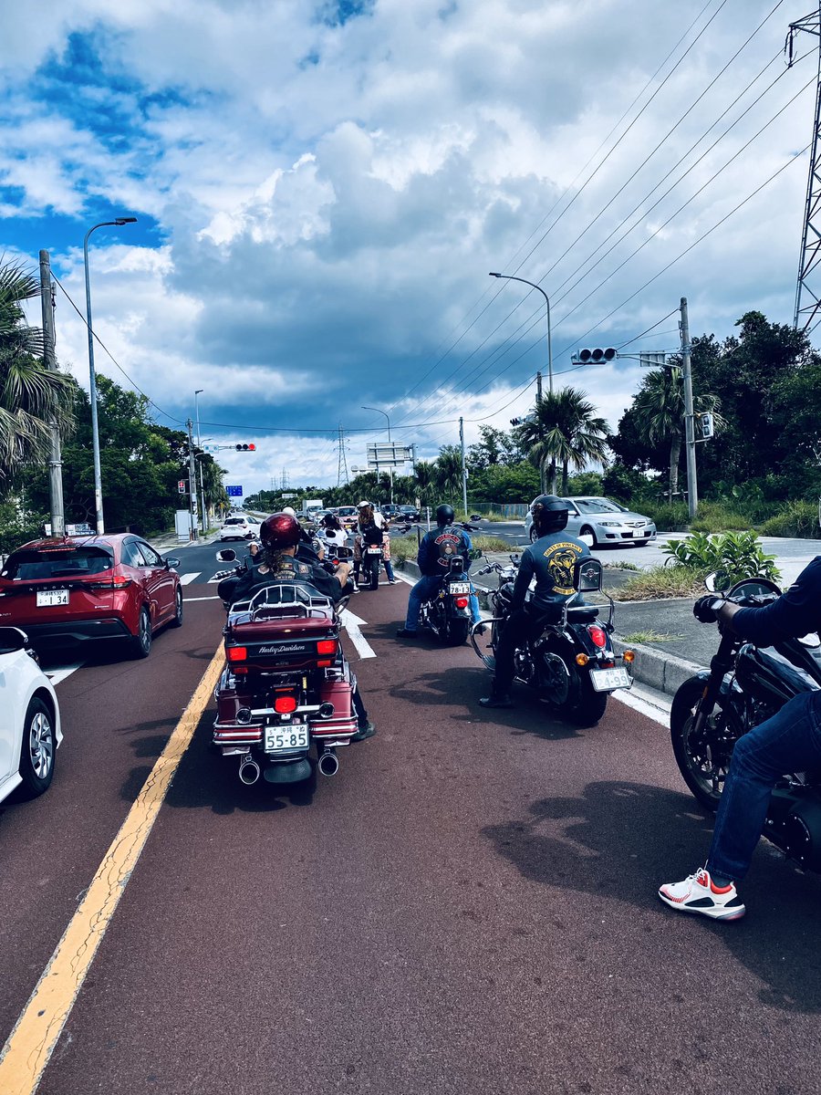 HDOkinawa's tweet photo. Great island ride on the #Sporty today with the @AmericanLegion Riders!
Don't miss out on your opportunity to ride in paradise! Come see me on Kadena AB @MilitaryAutoSrc!
#HarleyDavidson #HD #MAS #MilitaryAutoSource #LiveMAS #KadenaAirBase #Okinawa #Japan #Sportster #1200Custom https://t.co/WBzGHh1d5h